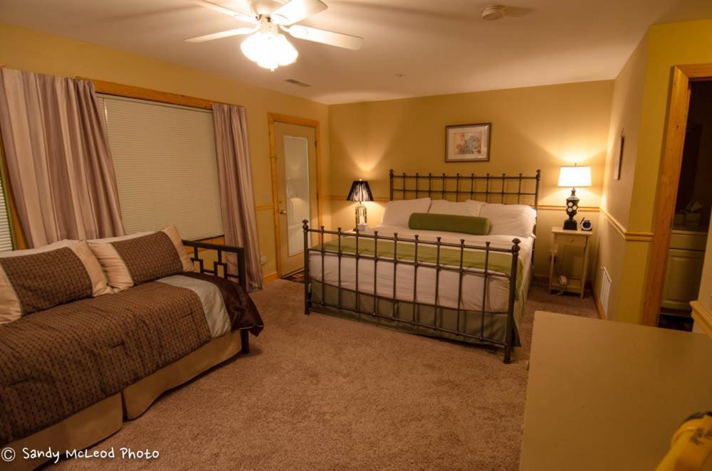 Asheville Cabins Of Willow Winds 外观 照片